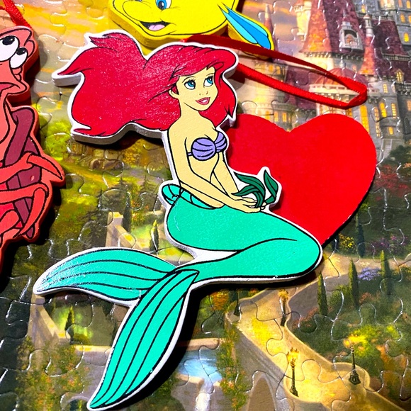 DISNEY’S KURT ADLER VTG 90s THE LITTLE MERMAID HANDCRAFTED WOODEN XMAS ORNAMENTS - Picture 4 of 12